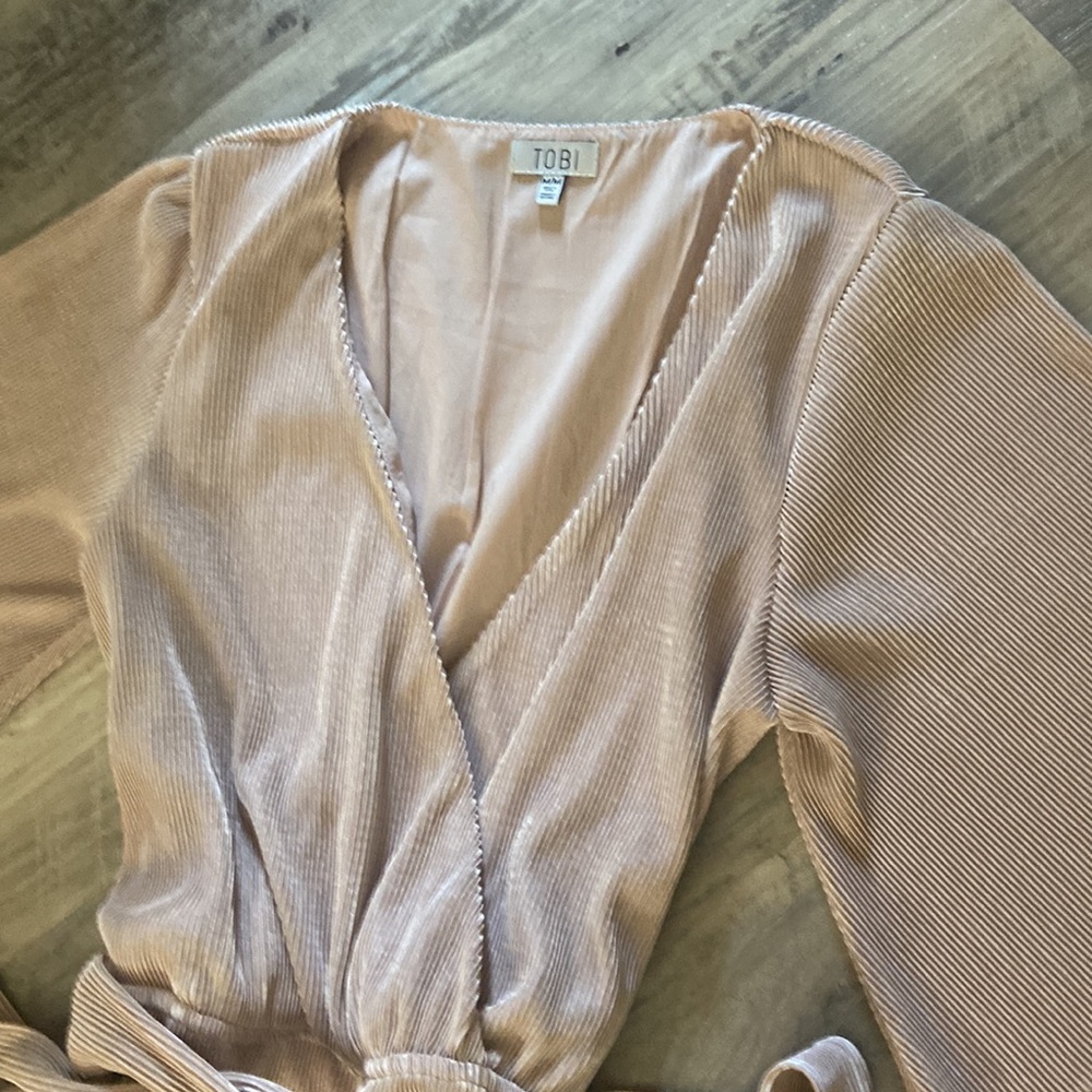 Tobi Ribbed Romper - Picture 2 of 11